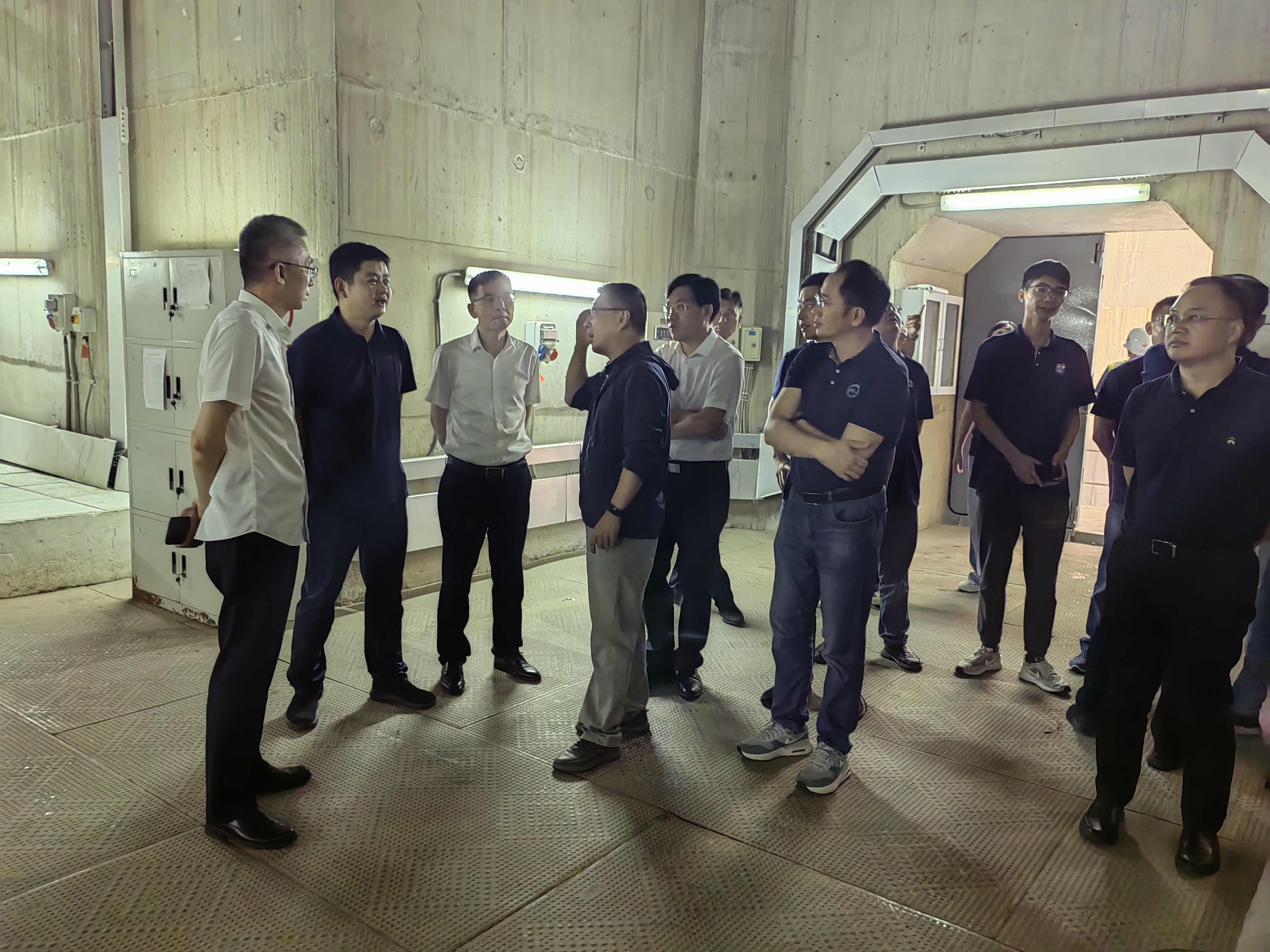 润扬大桥和常泰大桥建设指挥部开展党建工作交流活动