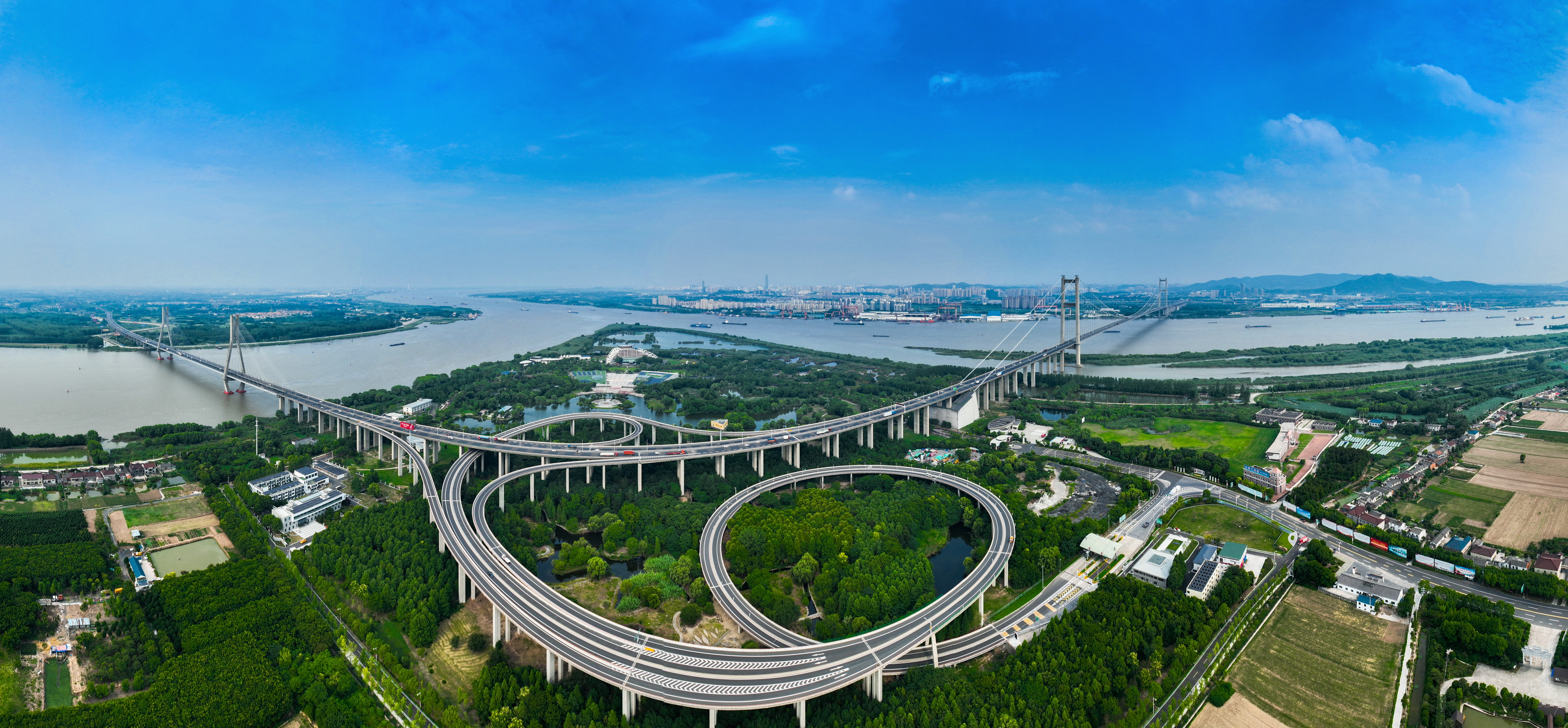 润扬大桥全景。.jpg